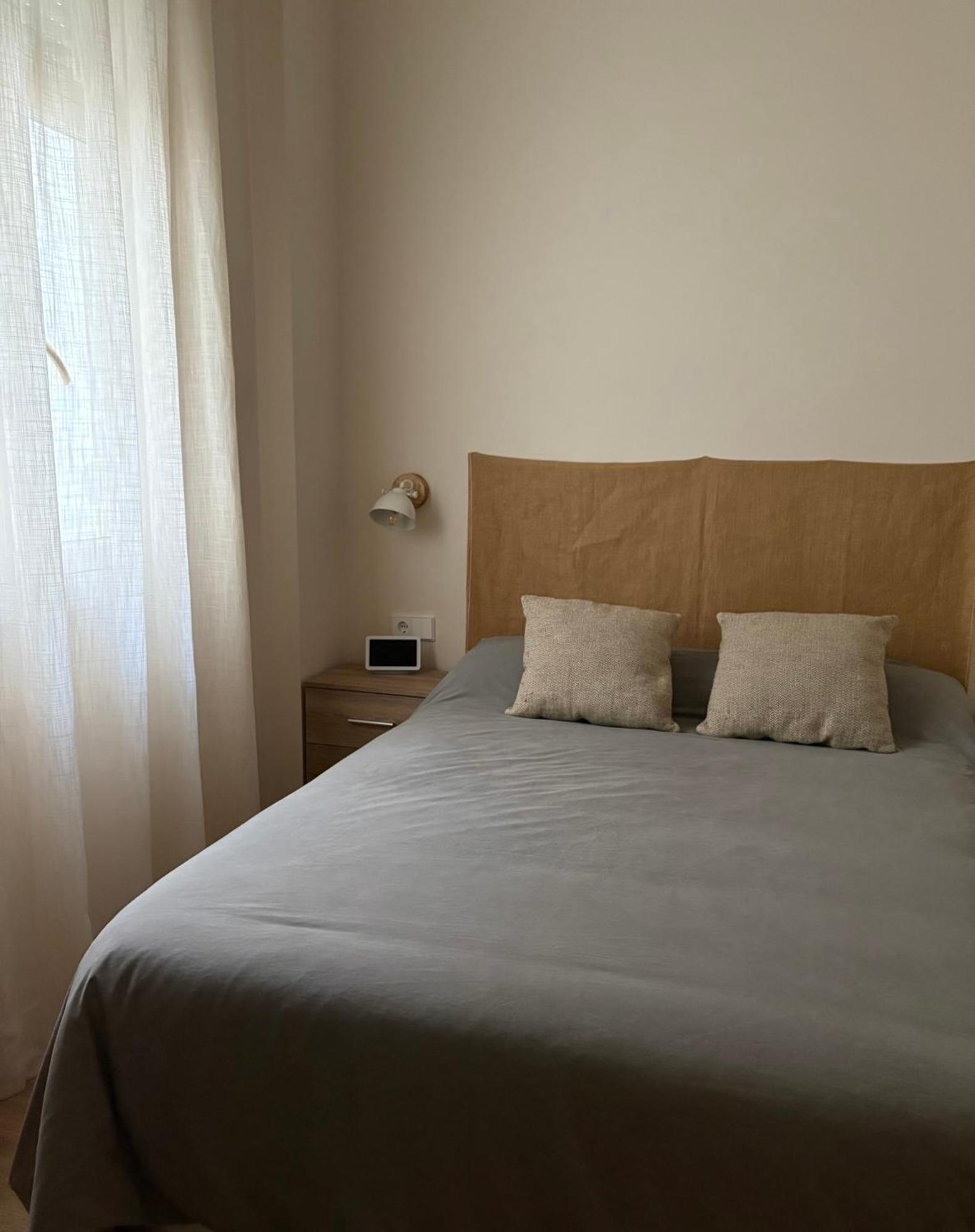 Apartamento Premium En Plaza Mina Minimalismo Y Confort A Pasos Del Mar Cádiz Eksteriør bilde